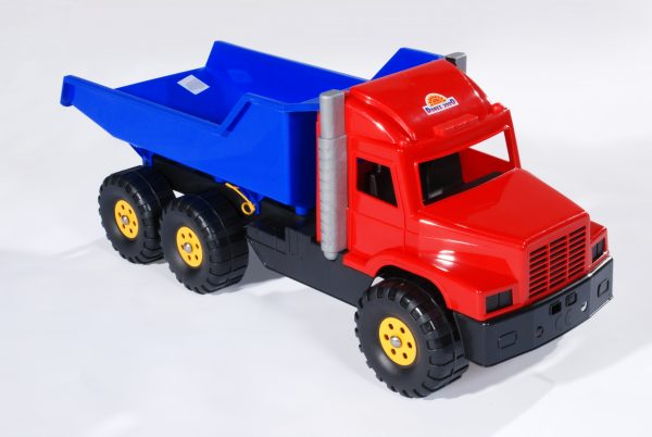 l5027-red-cabin-blue-trailer-2